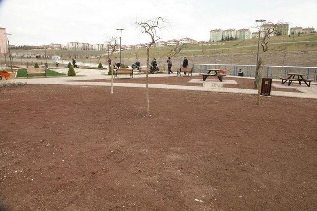 Odunpazarı Belediyesi’nden Yenikent’e Spor Parkı