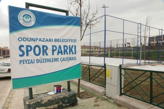 Odunpazarı Belediyesi’nden Yenikent’e Spor Parkı