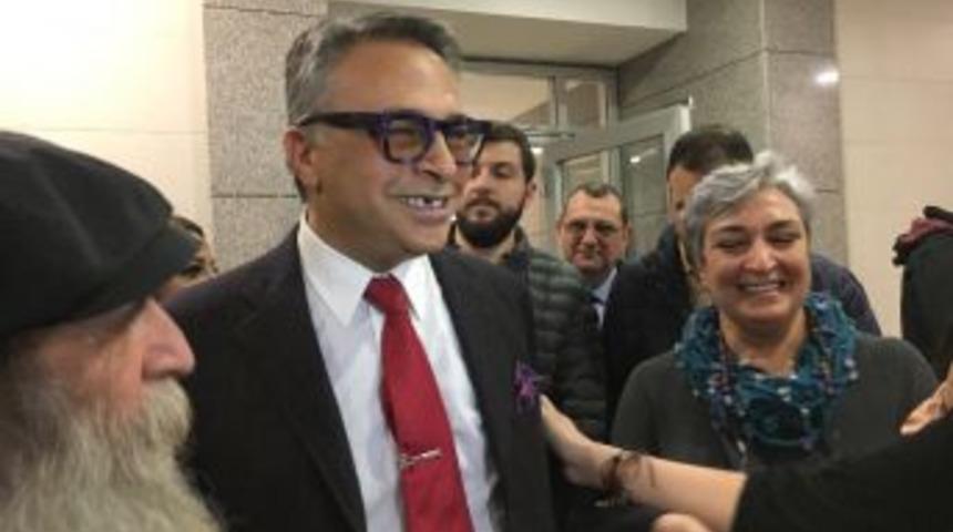 Modacı Barbaros Şansal Hakim Karşısına Çıktı