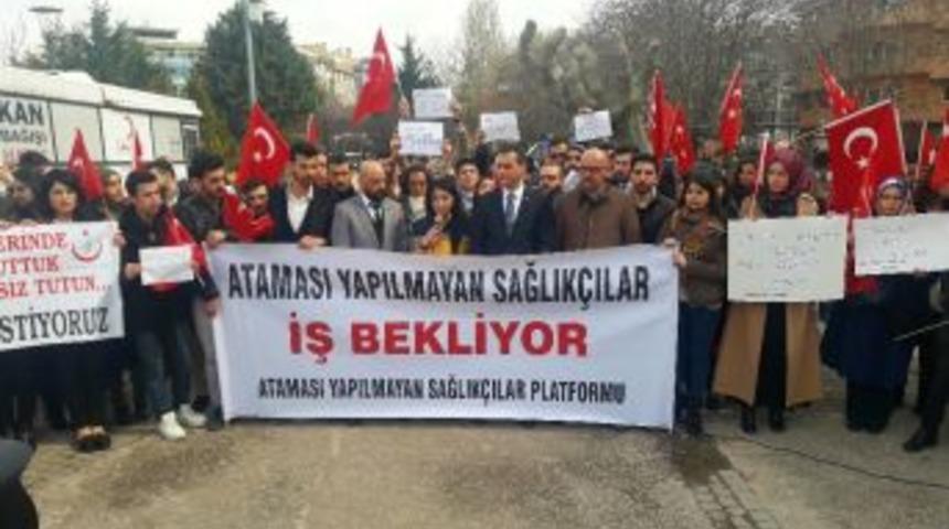 Başkent’te Atanamayan Sağlıkçılar Eylem Yaptı