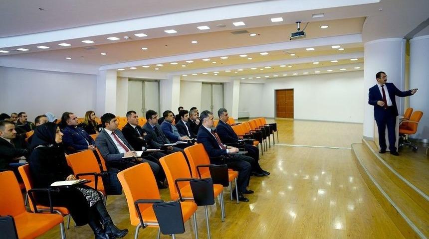 B&uuml;y&uuml;kşehir 2016 Yılında 16 Konuda 2 Bin 50 Personele Eğitim Verdi