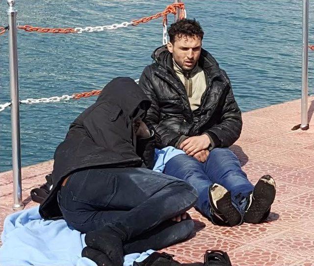 S&uuml;r&uuml;klenen Ve Batmak &Uuml;zere Olan Botta Can Pazarı 2