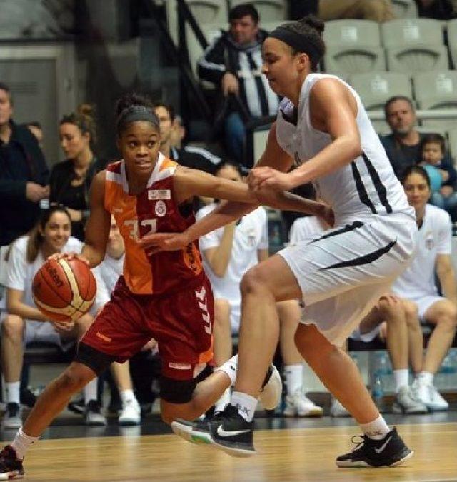 Kadınlar Basketbolda Derbi Beşiktaş'ın