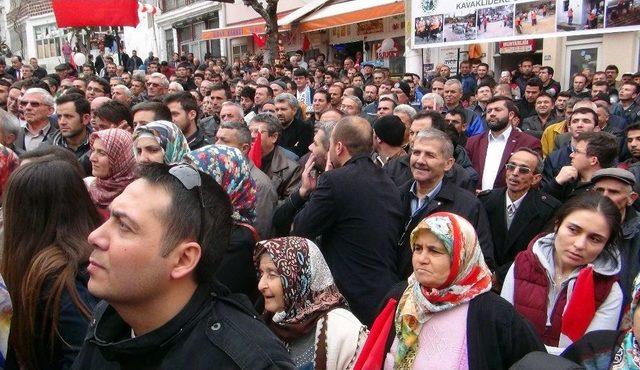 Bakan Müezzinoğlu: “adında ‘halk’ Olan Parti Halkla Yürüyemiyor”