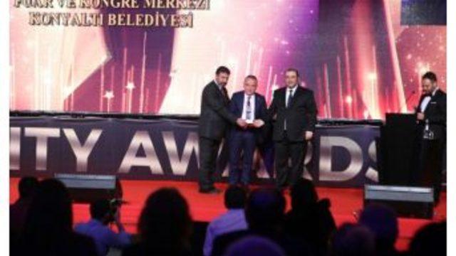 Konyaaltı Belediyesine Golden City Awards’tan Ödül