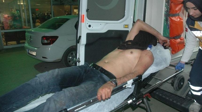 Mahalle Sakinleri Hırsızı Tekme Tokat D&ouml;vd&uuml;