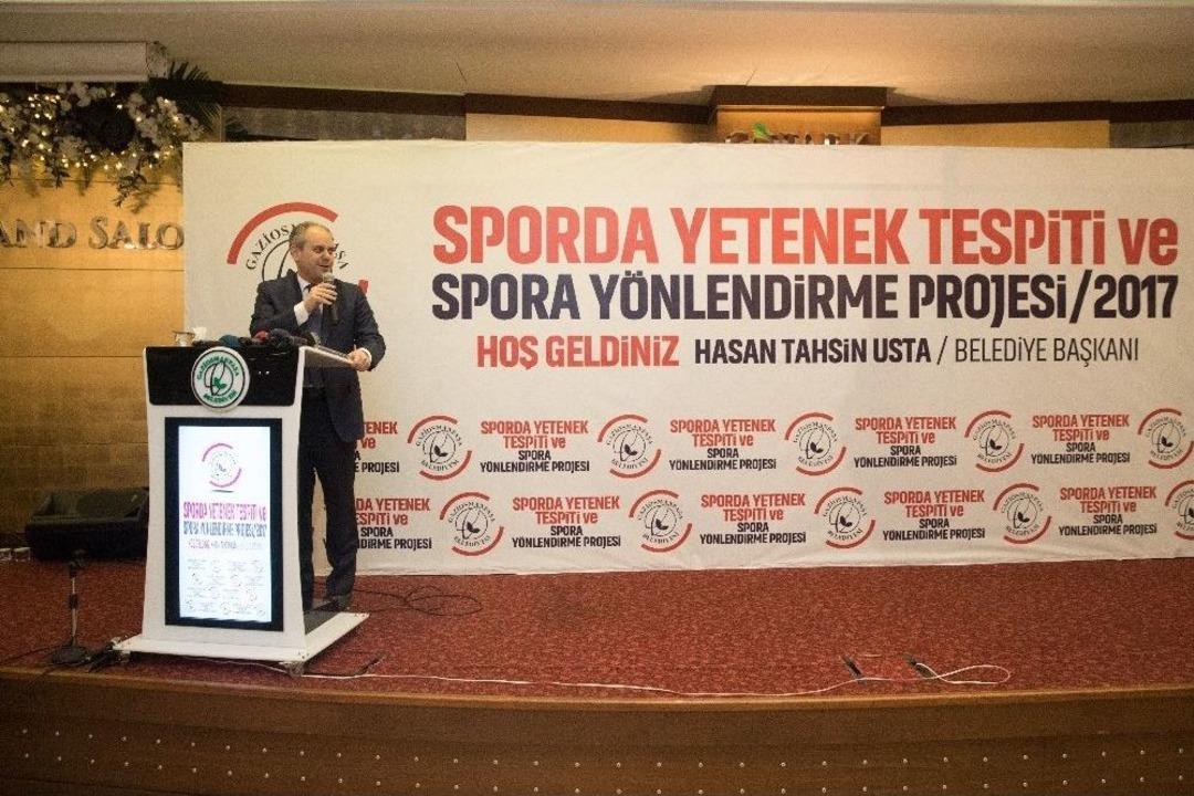 Bakan Kılı&ccedil;&rsquo;tan Gaziosmanpaşalılara Gen&ccedil;lik Merkezi M&uuml;jdesi