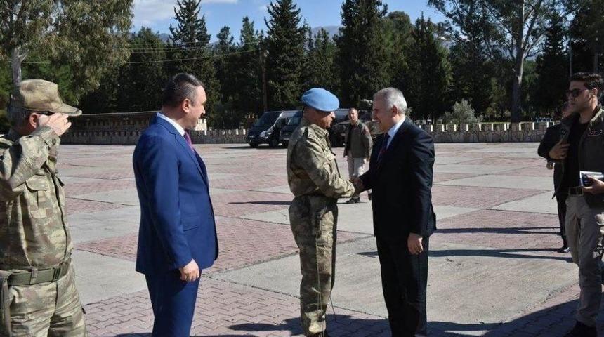 Vali Ata, &Ouml;zel Harekat Taburunu Ziyaret Etti