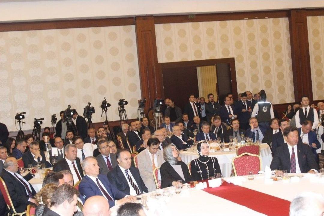 Ekonomi Bakanı Nihat Zeybecki: &ldquo;ab İle Ekonomik İlişkileri Bozup Ter&ouml;r &Ouml;rg&uuml;tlerini Sevindirecek Değiliz&rdquo;