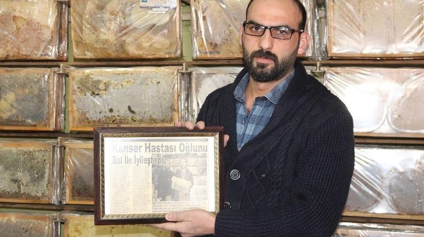 Arıcılık B&ouml;l&uuml;m&uuml;n&uuml;n Tek Mezunu Olarak Bal &Uuml;retiyor