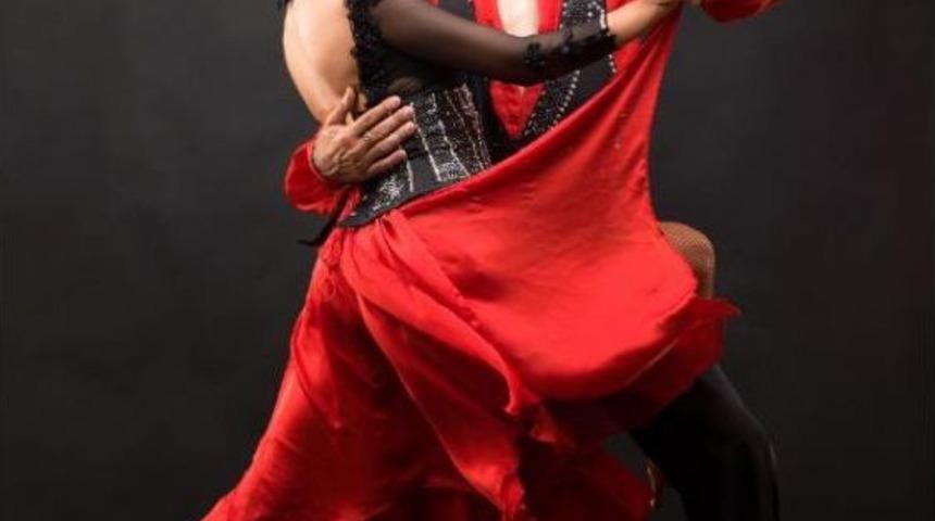 İstanbul Gitar &Uuml;&ccedil;l&uuml;s&uuml; Eşliğinde Tango R&uuml;zgarı İk&uuml;&rsquo;De