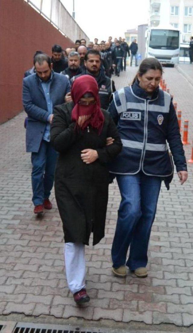 Fetö Şüphelisi 24 Sağlık Memuru Adliyede