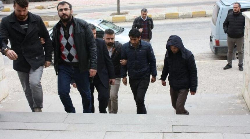 Antalya&rsquo;da İkiz Plakalı Akaryakıt Vurgunu