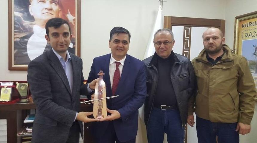 Boz&uuml;y&uuml;k Karadenizliler Derneği&rsquo;nden Başkan Yal&ccedil;ın&rsquo;a Ziyaret