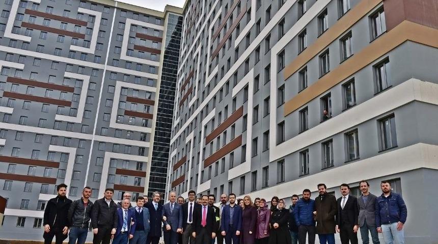 Uşak&rsquo;a Yapılan Dev &Ouml;ğrenci Yurdu Tamamlandı