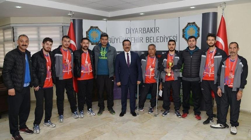 Sporculardan Başkan Atilla&rsquo;ya Ziyaret