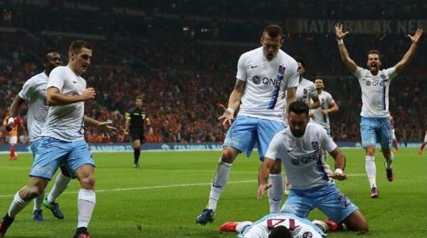 Trabzonspor Zorlu Galatasaray Karşısında