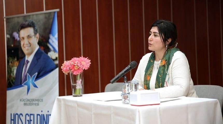 Yaşam Ko&ccedil;u Nurcan Arı: &ldquo;iletişimi Konuşmak Zannediyoruz, İletişim Dinlemektir&rdquo;