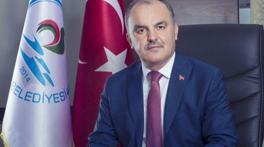 Başkan G&uuml;rlesin: &ldquo;18 Mart Ruhunu Geleceğimize Aktarmalıyız&rdquo;