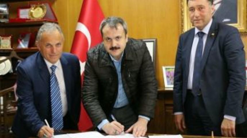 Kumru Belediyesinde S&ouml;zleşme Sevinci