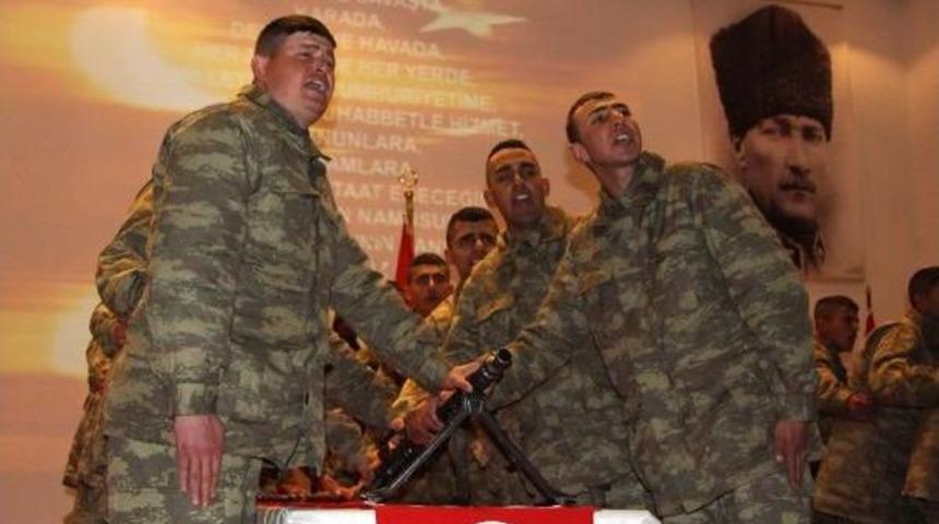 Sivas'ta S&ouml;zleşmeli Erler Yemin Etti