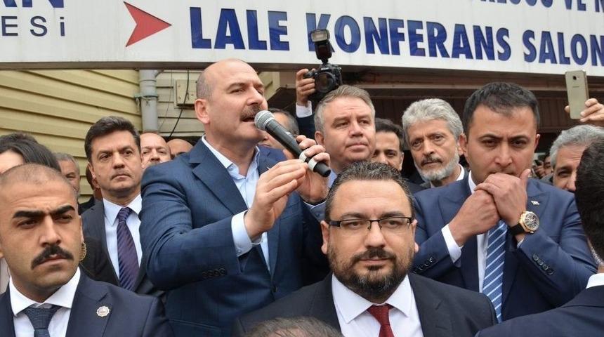 İ&ccedil;işleri Bakanı Soylu Sincan&rsquo;da Vatandaşlarla Bir Araya Geldi