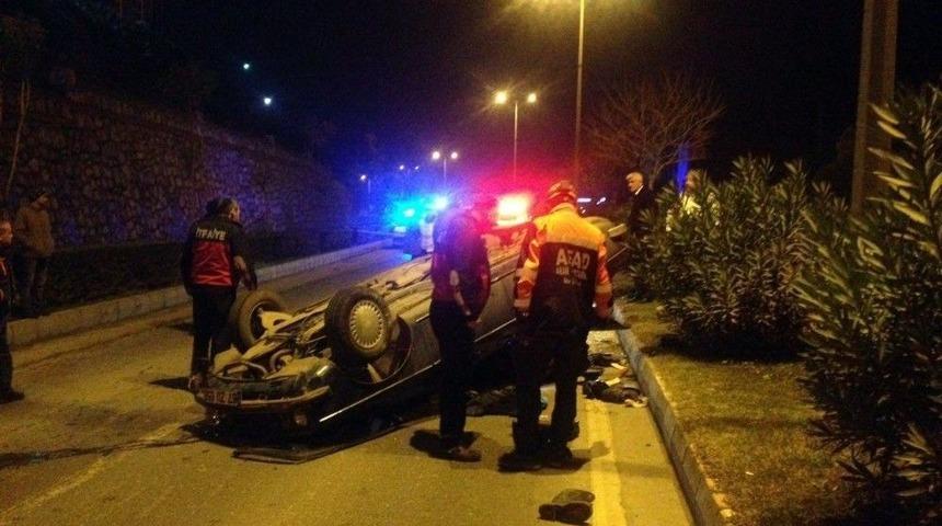 Kontrolden &Ccedil;ıkan Otomobil Takla Attı: 1 Yaralı