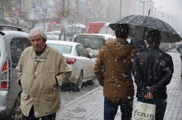 Muş&rsquo;ta Lapa Lapa Kar Yağışı 3