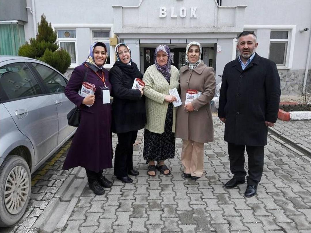 Ak Parti Gece G&uuml;nd&uuml;z &lsquo;evet&rsquo; İ&ccedil;in &Ccedil;alışıyor