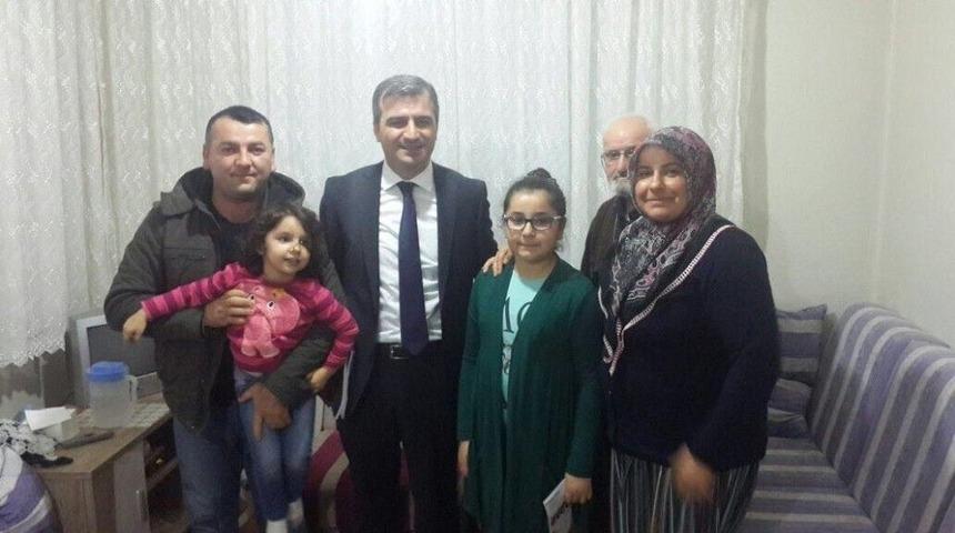 Başkan Yemenici Kapı Kapı Geziyor