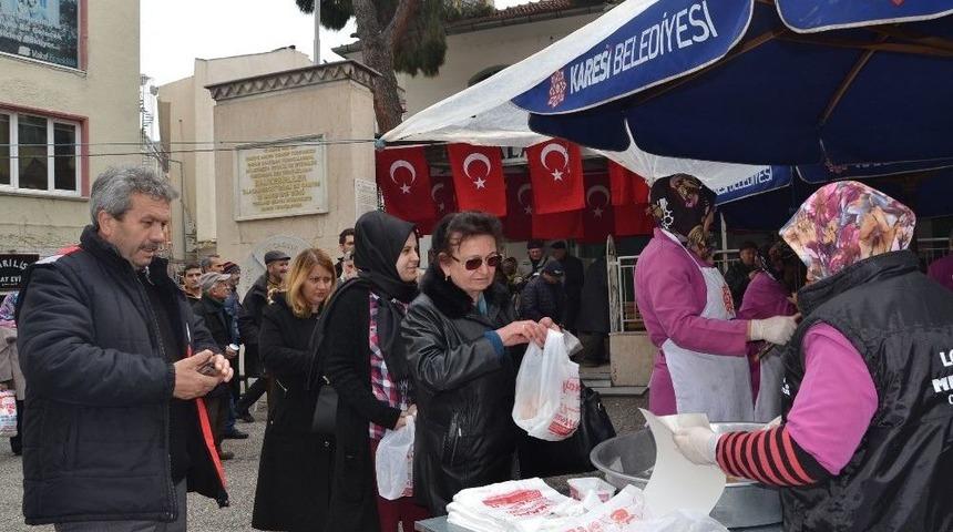&Ccedil;anakkale Şehitleri İ&ccedil;in Lokma D&ouml;k&uuml;ld&uuml;