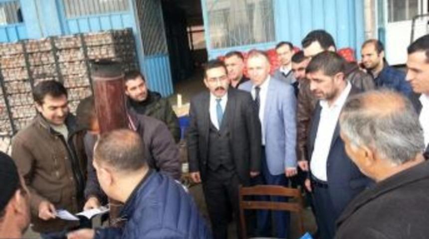 Ak Parti Bağlar İl&ccedil;e Teşkilatı Esnafla Buluştu