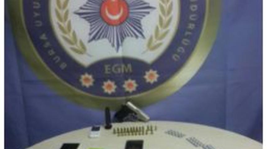 Bursa&rsquo;Da Uyuşturucudan 1'i İran Uyruklu 2 Kişi Tutuklandı