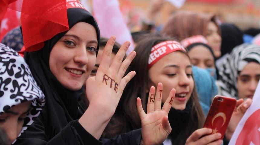 Eskişehirli Kadınların Erdoğan Sevgisi