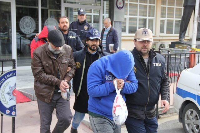 Deaş’tan Gözaltına Alınan 10 Kişi Adliyede