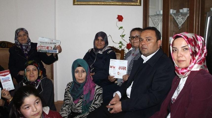 Aksaray&rsquo;da Ak Parti Heyeti Ev Hanımlarıyla Buluştu