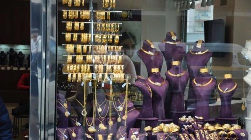 &Ccedil;iğli'de Kuyumcu Soygunu