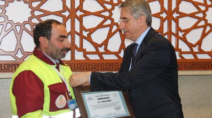 Başkan Yanılmaz, O İş&ccedil;ileri &Ouml;d&uuml;llendirdi