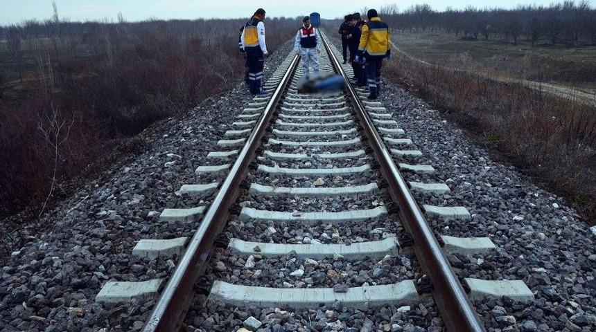 Konya&rsquo;da Tren Raylarında Ceset Bulundu
