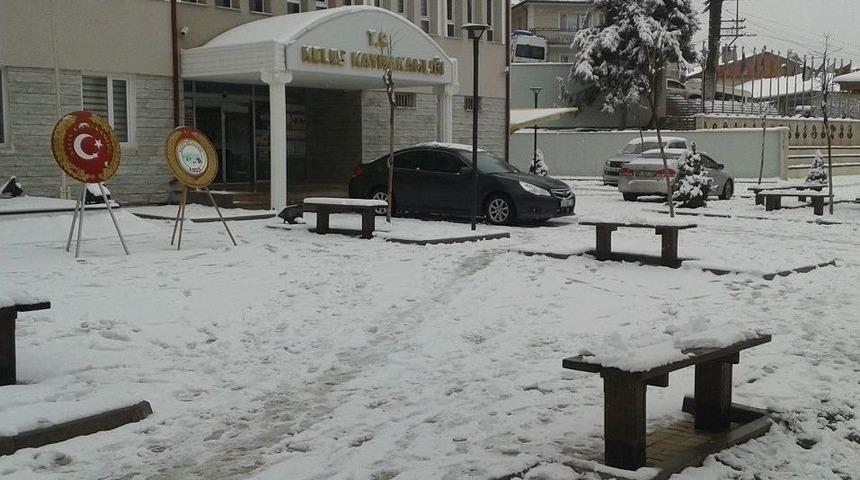 Keles Beyazlara B&uuml;r&uuml;nd&uuml;