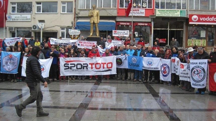 Şehitleri Anma Tırmanışına 317 Dağcı Katıldı