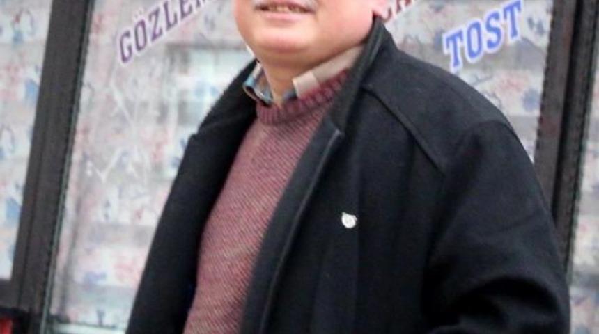 Market&ccedil;iye Bı&ccedil;ak &Ccedil;ekip 10 Lira Isteyen Sanığa Hapis Cezası