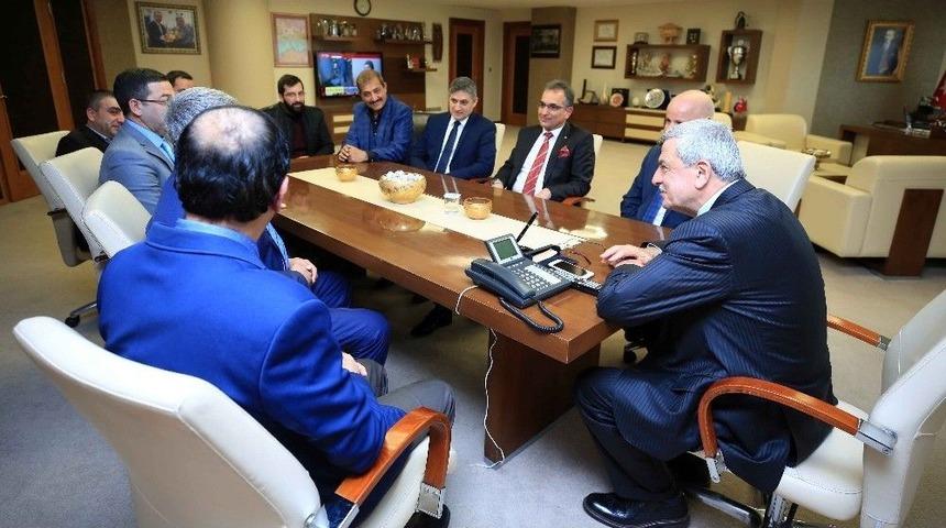 Başkan Karaosmanoğlu, Stk Y&ouml;netimleri İle Bir Araya Geldi