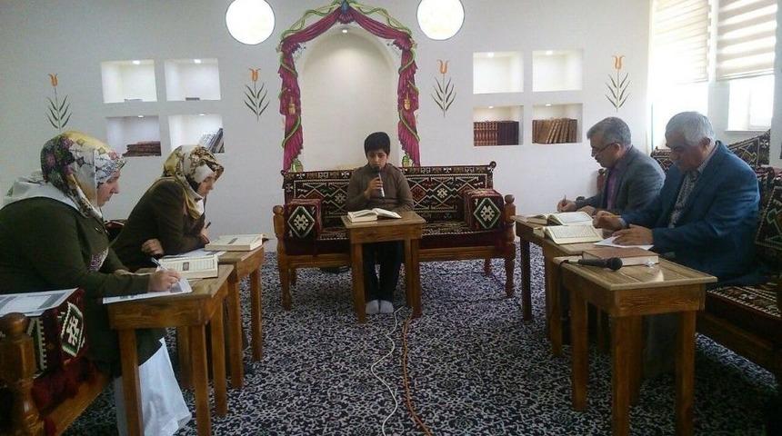 Adıyaman İmam Hatip Ortaokulunda &Ouml;ğrenciler Arasında Yarışma D&uuml;zenlendi