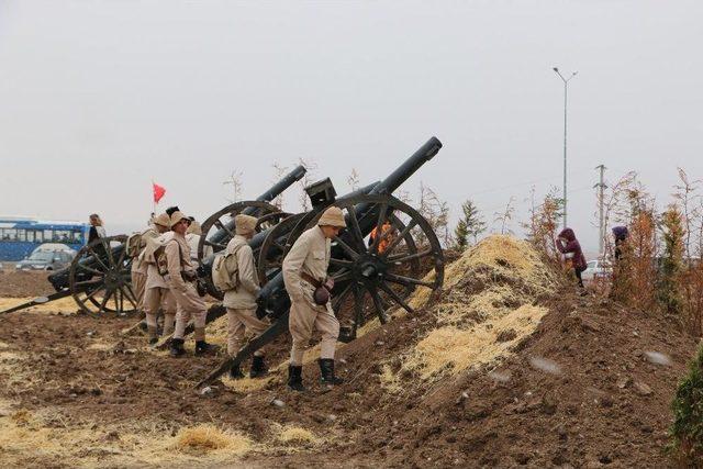 Gölbaşı’nda Öğrenciler Çanakkale Ruhunu Canlandırdı