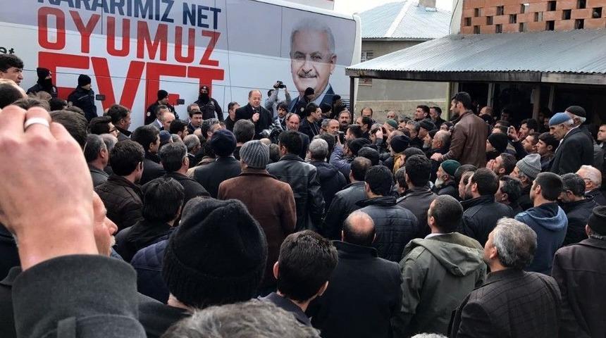 Bakan Akdağ: "kılı&ccedil;daroğlu&rsquo;nun Yanında Hdp, Arkasında Pkk, Onun Yanında Fet&ouml; Var"