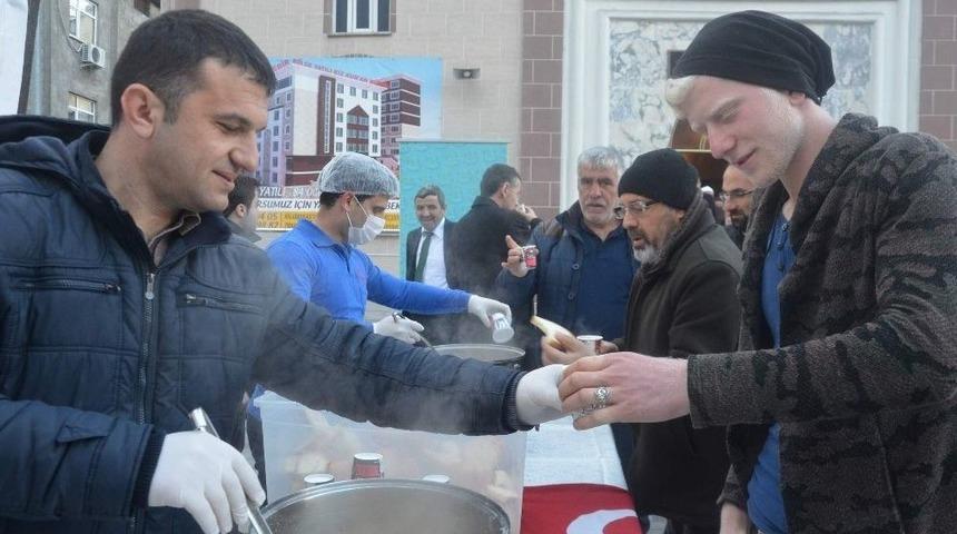 Vakfıkebir&rsquo;de 18 Mart &Ccedil;anakkale Şehitleri&rsquo;ni Anma Ve &Ccedil;anakkale Zaferi&rsquo;nin 102. Yıld&ouml;n&uuml;m&uuml; Etkinlikleri