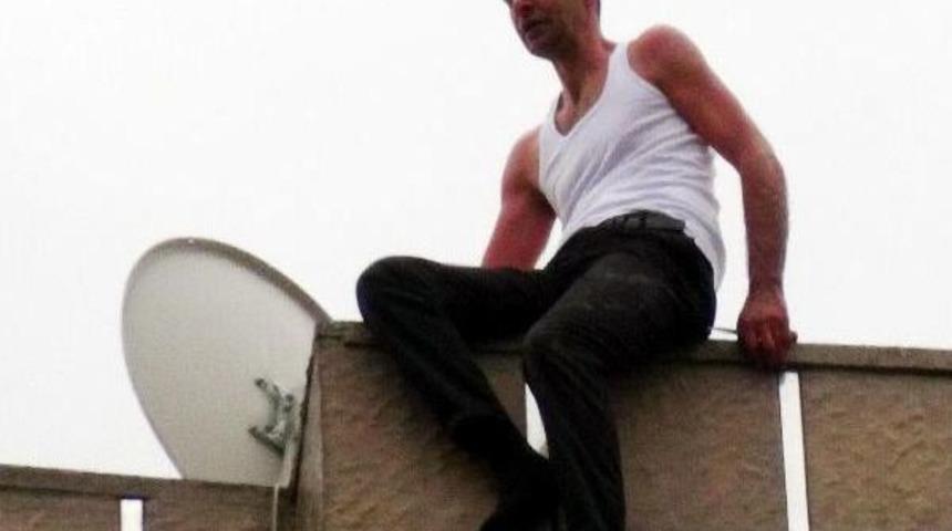 İntihara Kalkışan Işsizi Polisler Ikna Etti