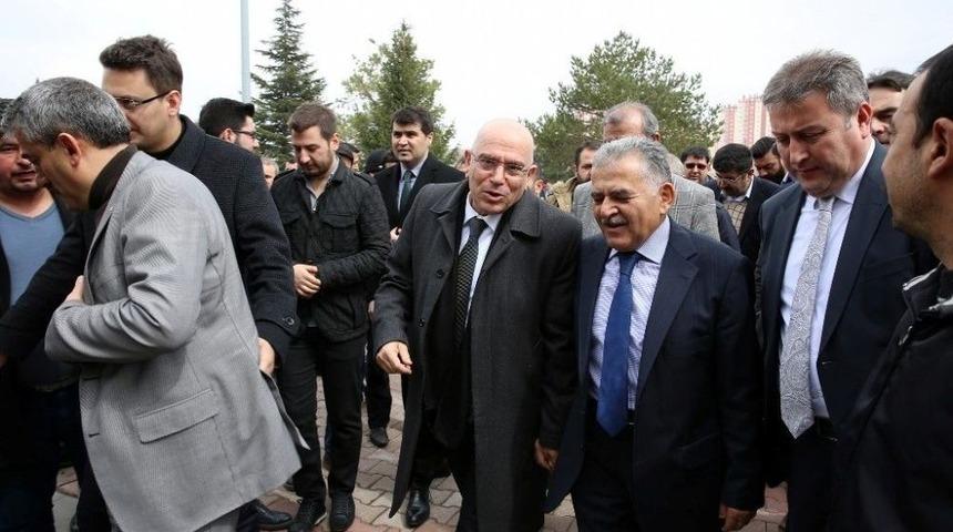 Başkan B&uuml;y&uuml;kkılı&ccedil; Ve Ekibi İhracatın Ve İstihdamın Merkezi Kayseri Osb&rsquo;de