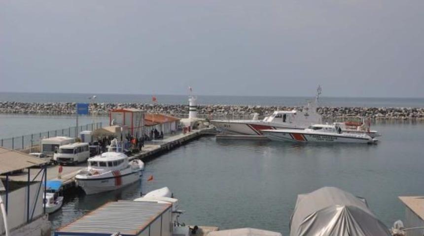 Kuşadası'nda 41 Ka&ccedil;ak Yakalandı